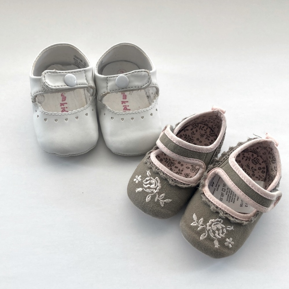 4/$25🥰Cute Little Girls Shoes size 2/3 - Picture 1 of 7
